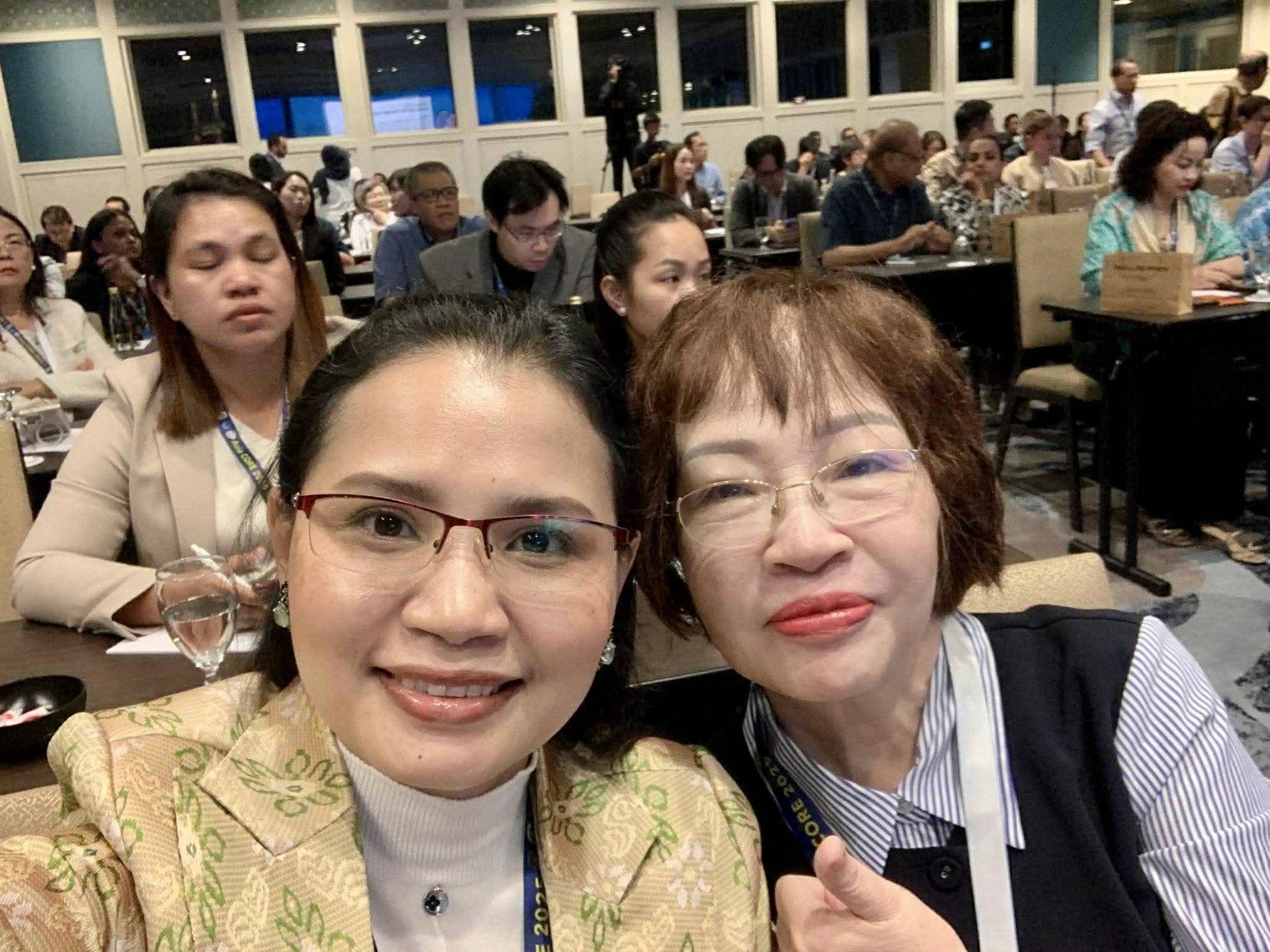 Lịch làm việc